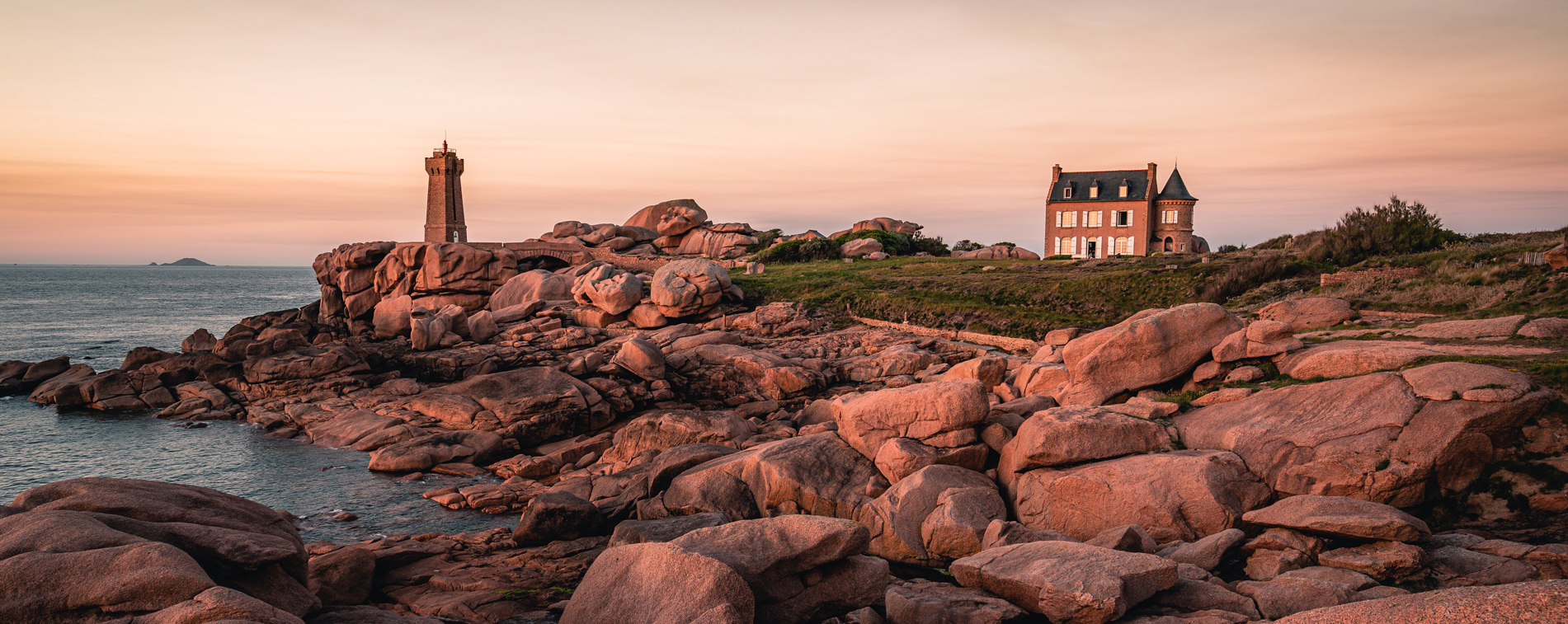 ploumanach-grand-hotel-perros-guirec