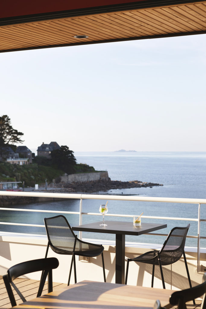 rooftop-vue-mer-grand-hotel-perros-guirec